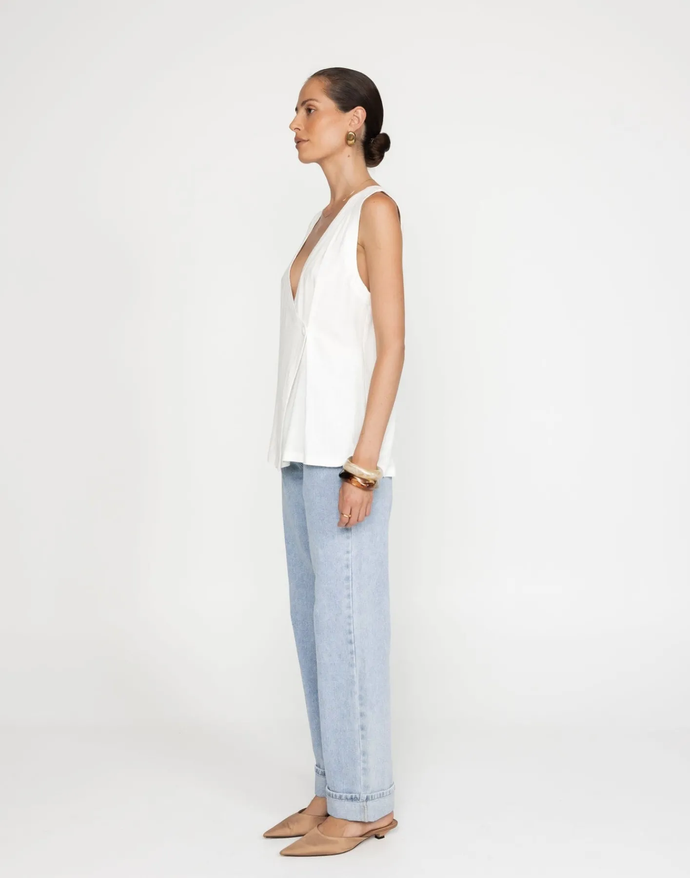 Adelle Top (White)*CHARCOAL Outlet