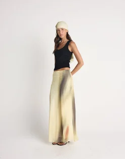 Adrina Maxi Skirt (Magnolia)*CHARCOAL CLOTHING Outlet