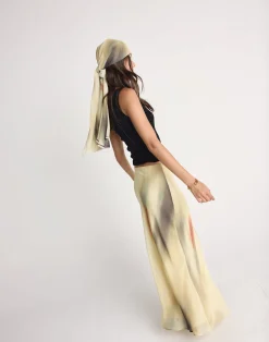 Adrina Maxi Skirt (Magnolia)*CHARCOAL CLOTHING Outlet