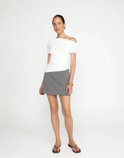 Ahliyah Top (White)*CHARCOAL Hot