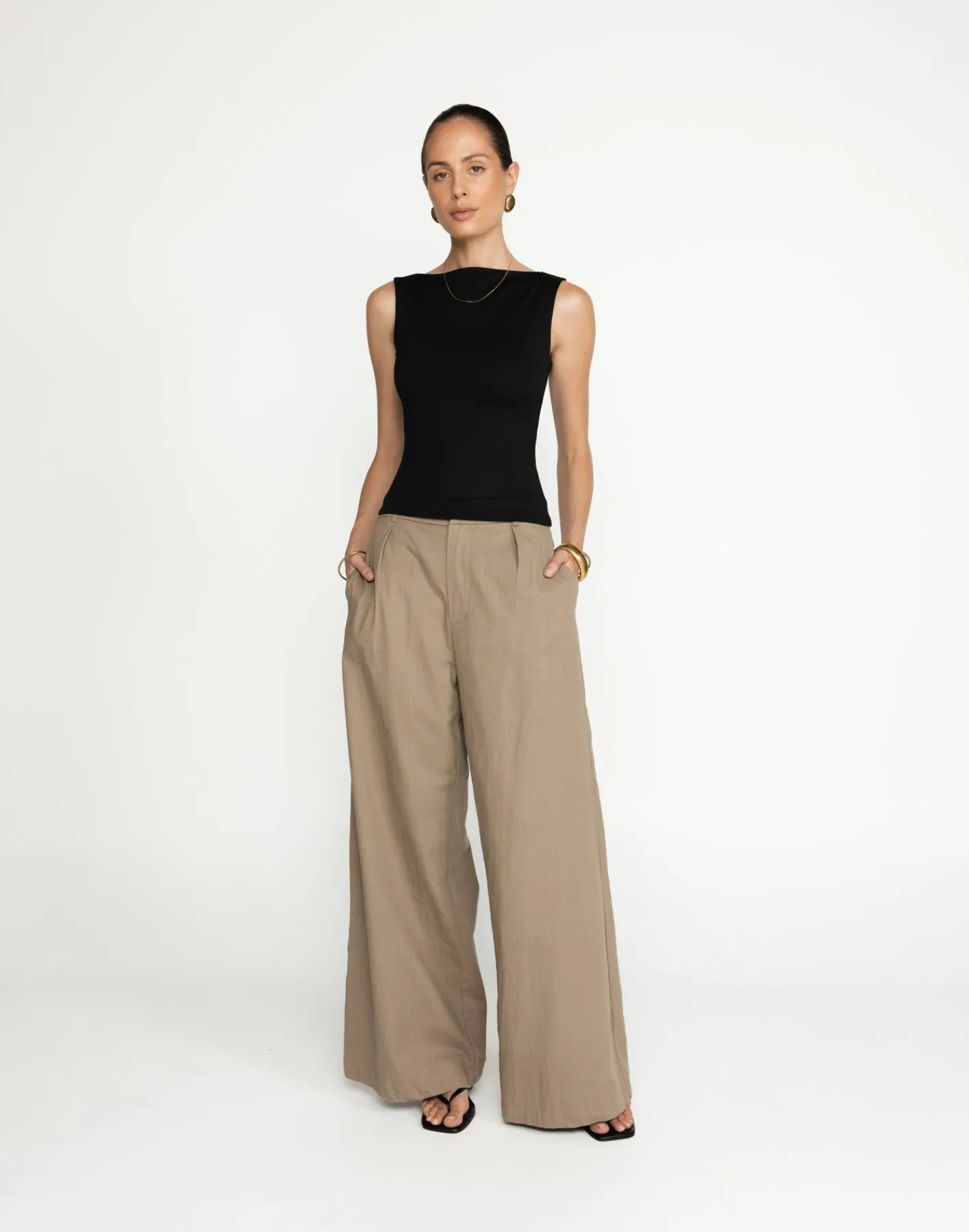 Alda Top (Black)*CHARCOAL Outlet