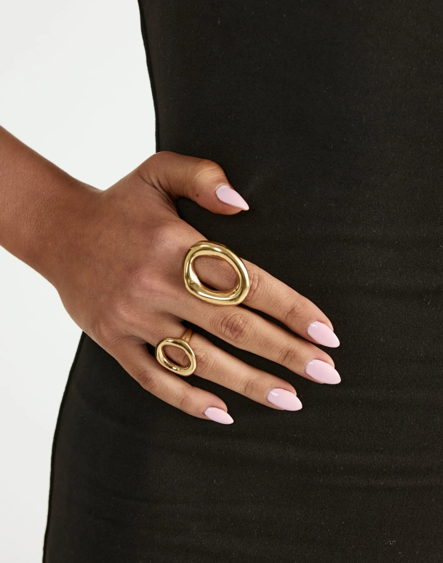 Aziel Ring (Gold)*CHARCOAL Hot