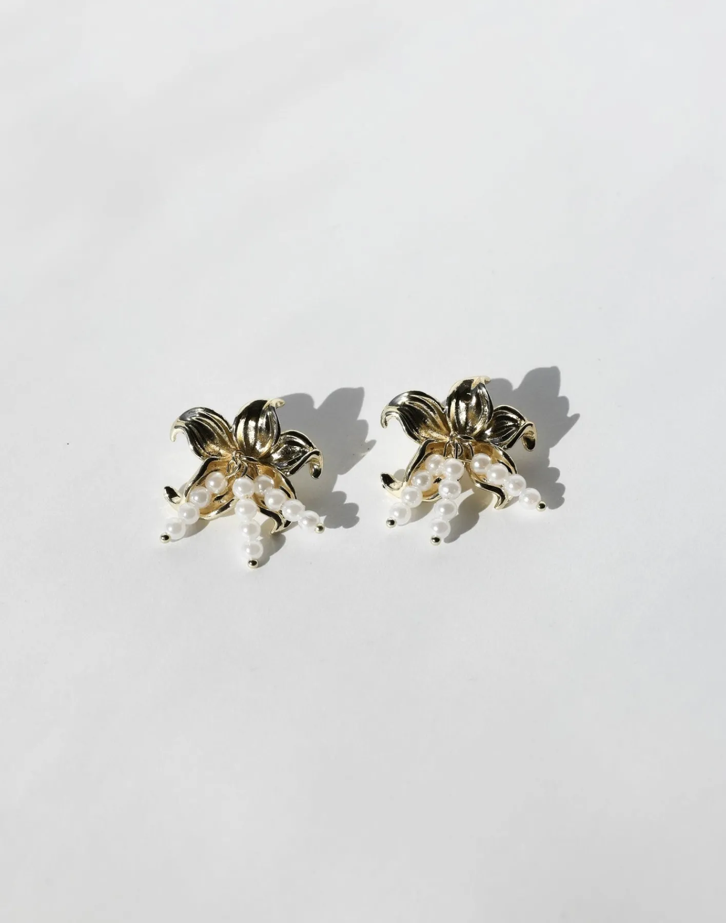 Blossom Earrings (Gold)*CHARCOAL Outlet