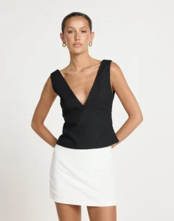 Bradshaw Mini Skirt (White)*CHARCOAL CLOTHING Outlet
