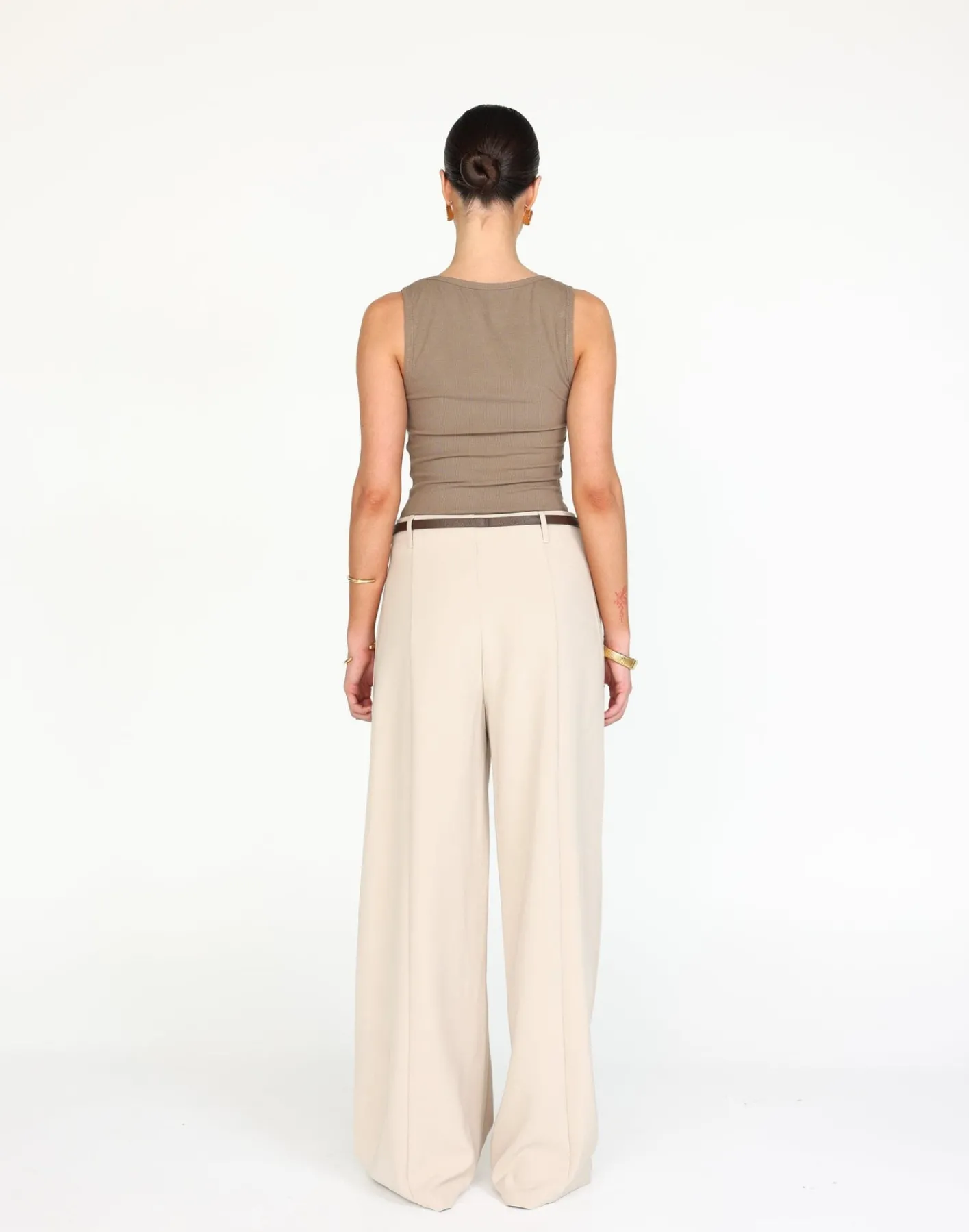 Briley Top (Mushroom)*CHARCOAL Fashion