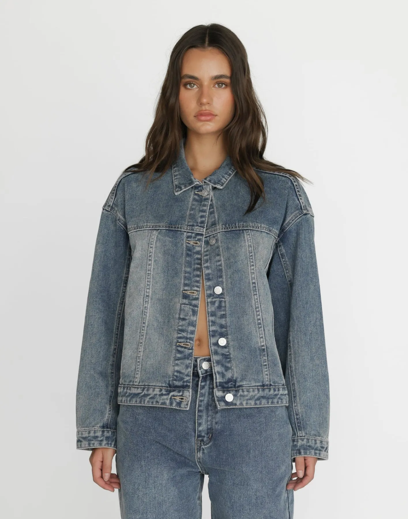 Cole Denim Jacket (Faded)*CHARCOAL Hot