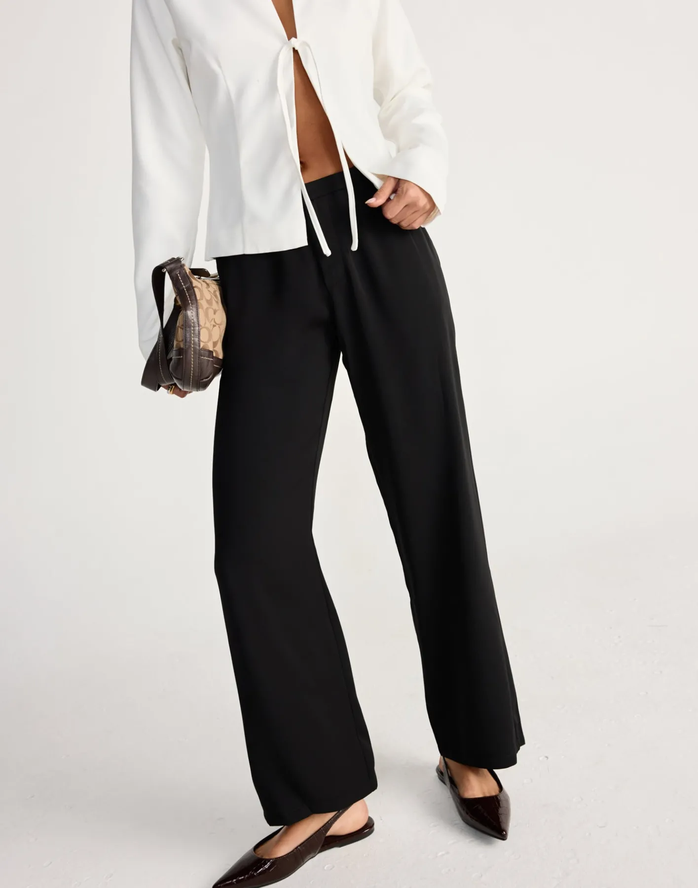 Elara Pants - Petite (Black)*CHARCOAL CLOTHING Online