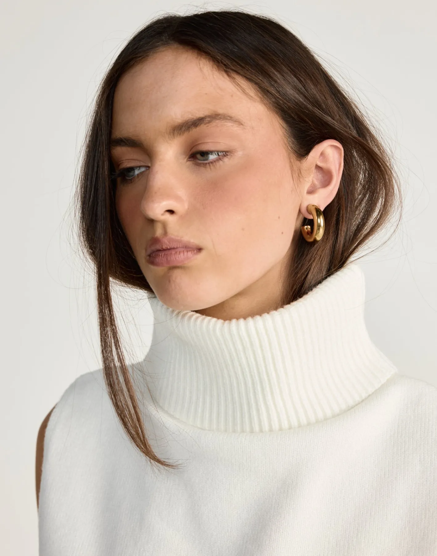 Esmara Earrings (Gold)*CHARCOAL Best
