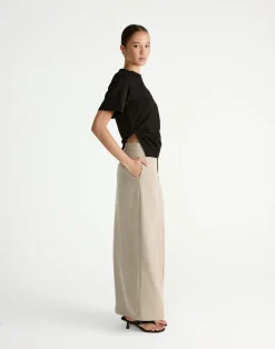 Goldie Top (Black)*CHARCOAL Outlet