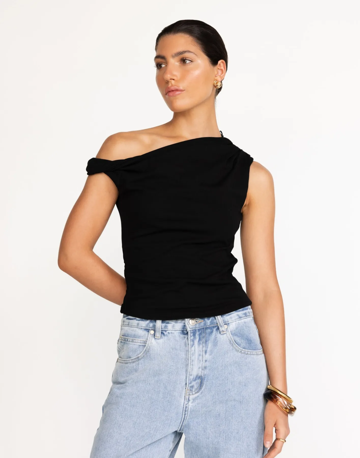 Jessi Top (Black)*Q-Trend Discount
