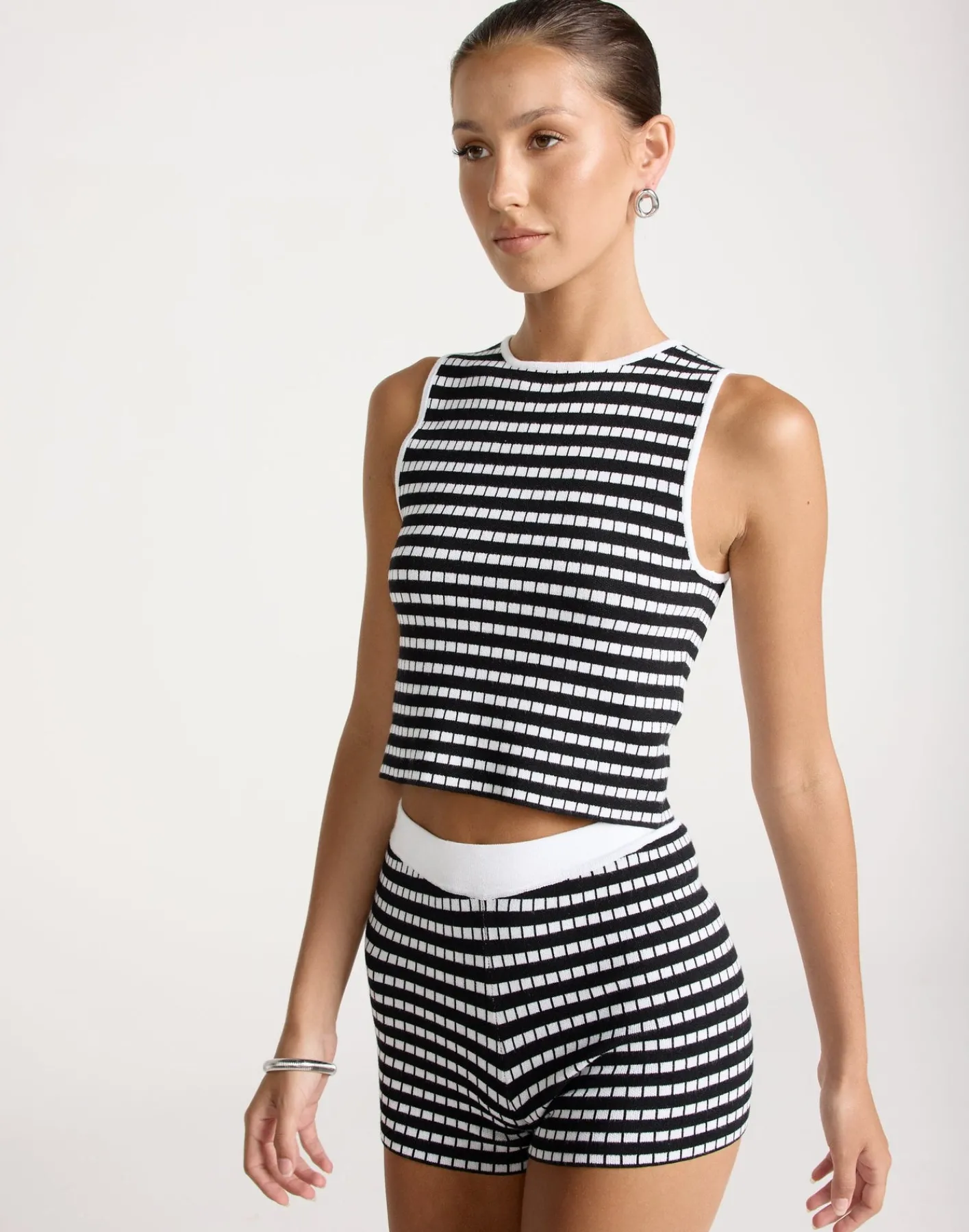 Kika Top (Black/White)*CHARCOAL CLOTHING Online