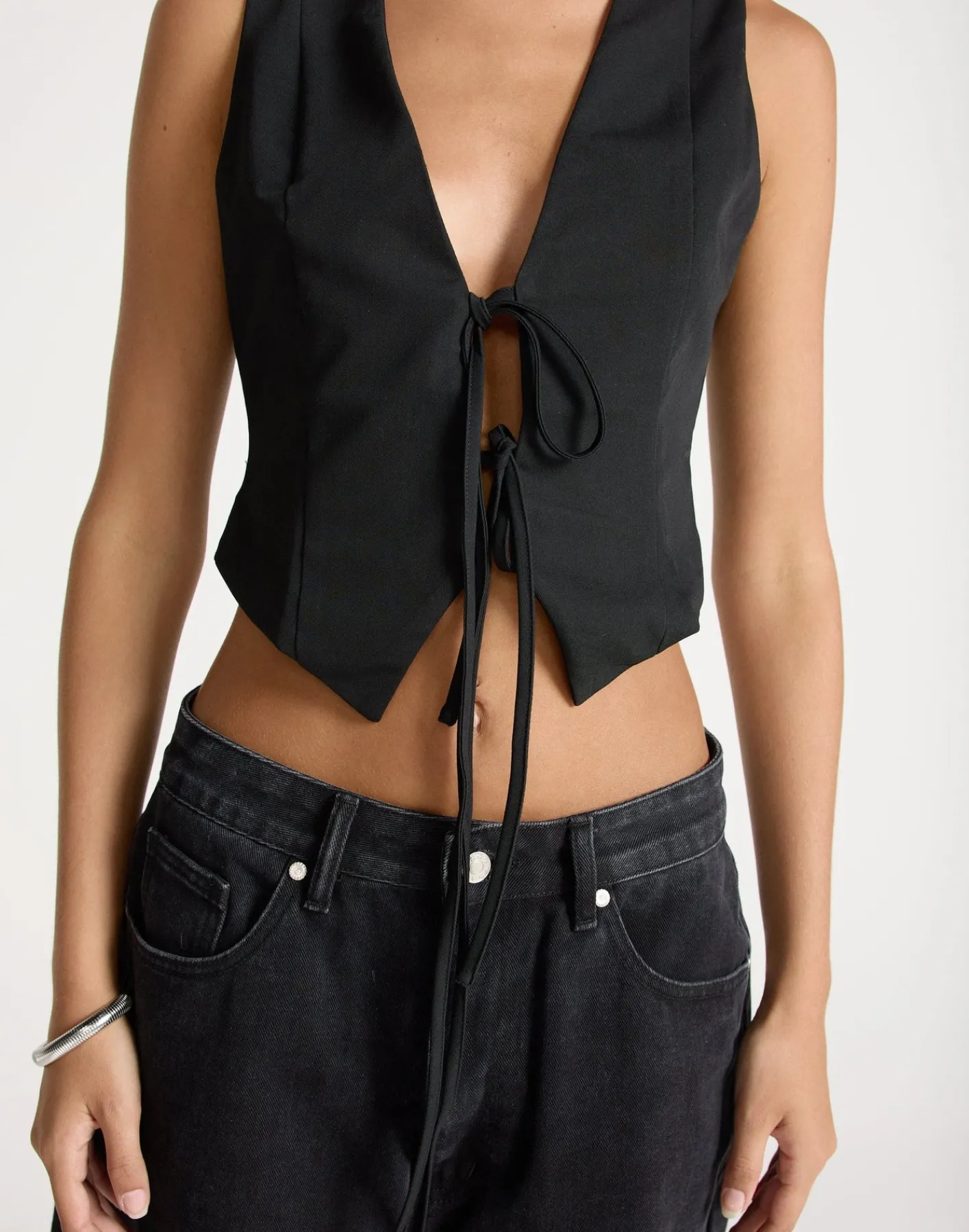 Kimberly Top (Black)*CHARCOAL CLOTHING Fashion