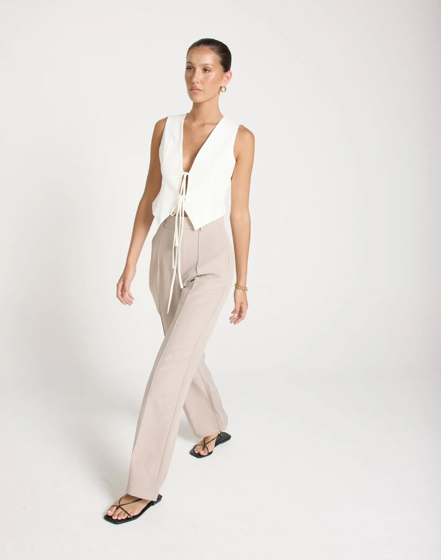 Kimberly Top (White)*CHARCOAL CLOTHING Hot