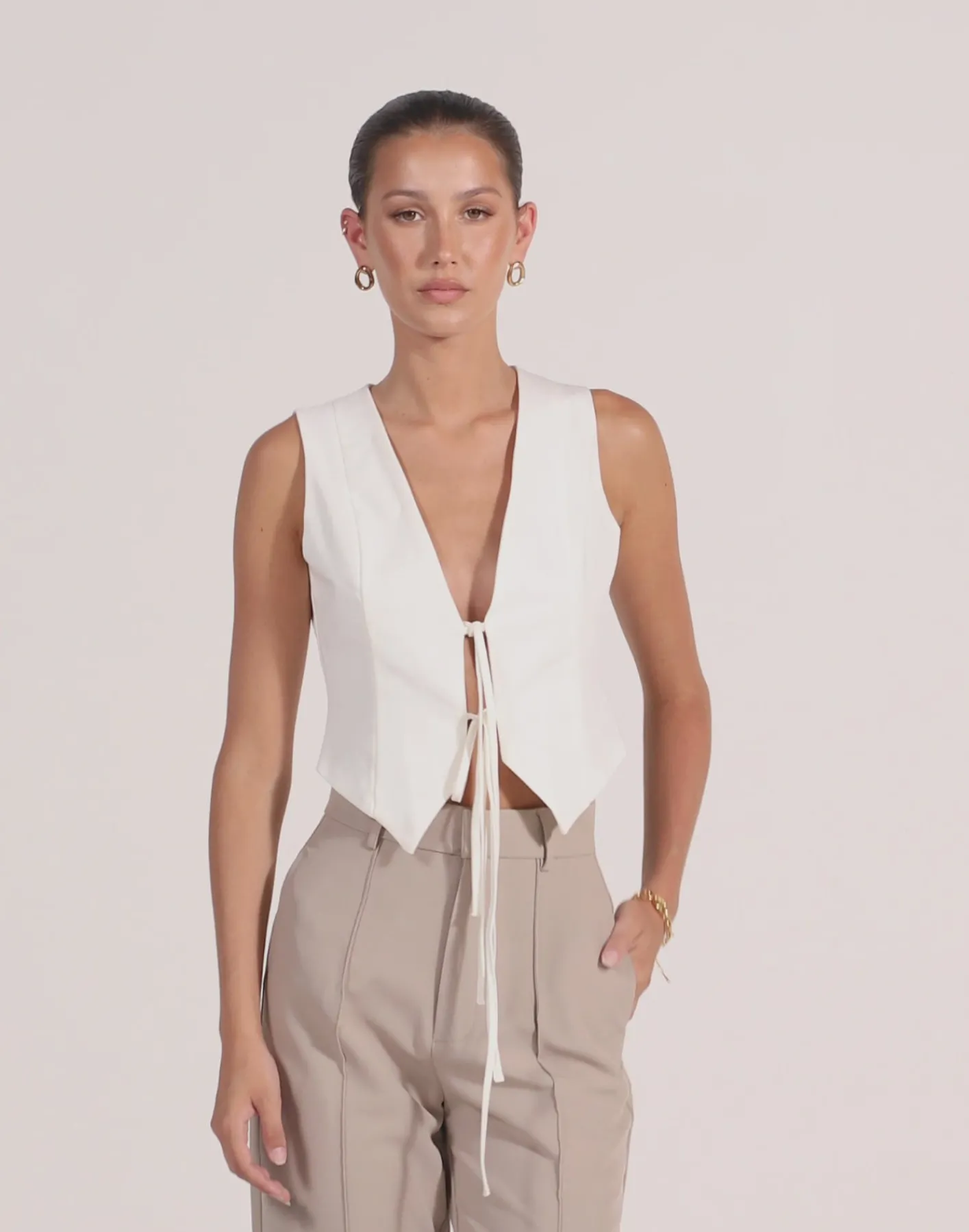 Kimberly Top (White)*CHARCOAL CLOTHING Hot