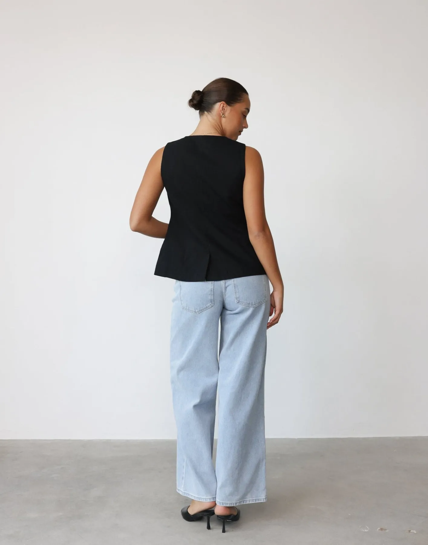 Kristen Vest Top (Black)*VogueMax Clearance
