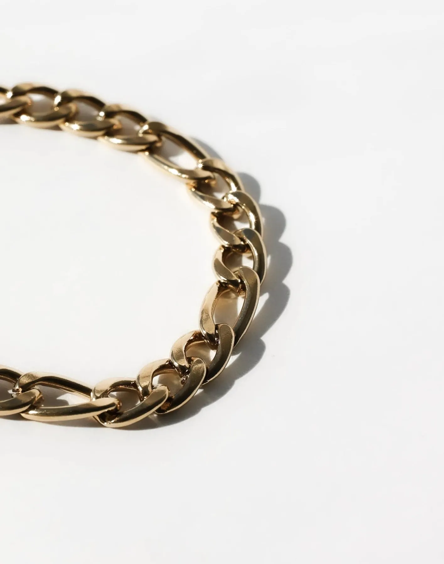 Linnea Bracelet (Gold)*CHARCOAL Fashion