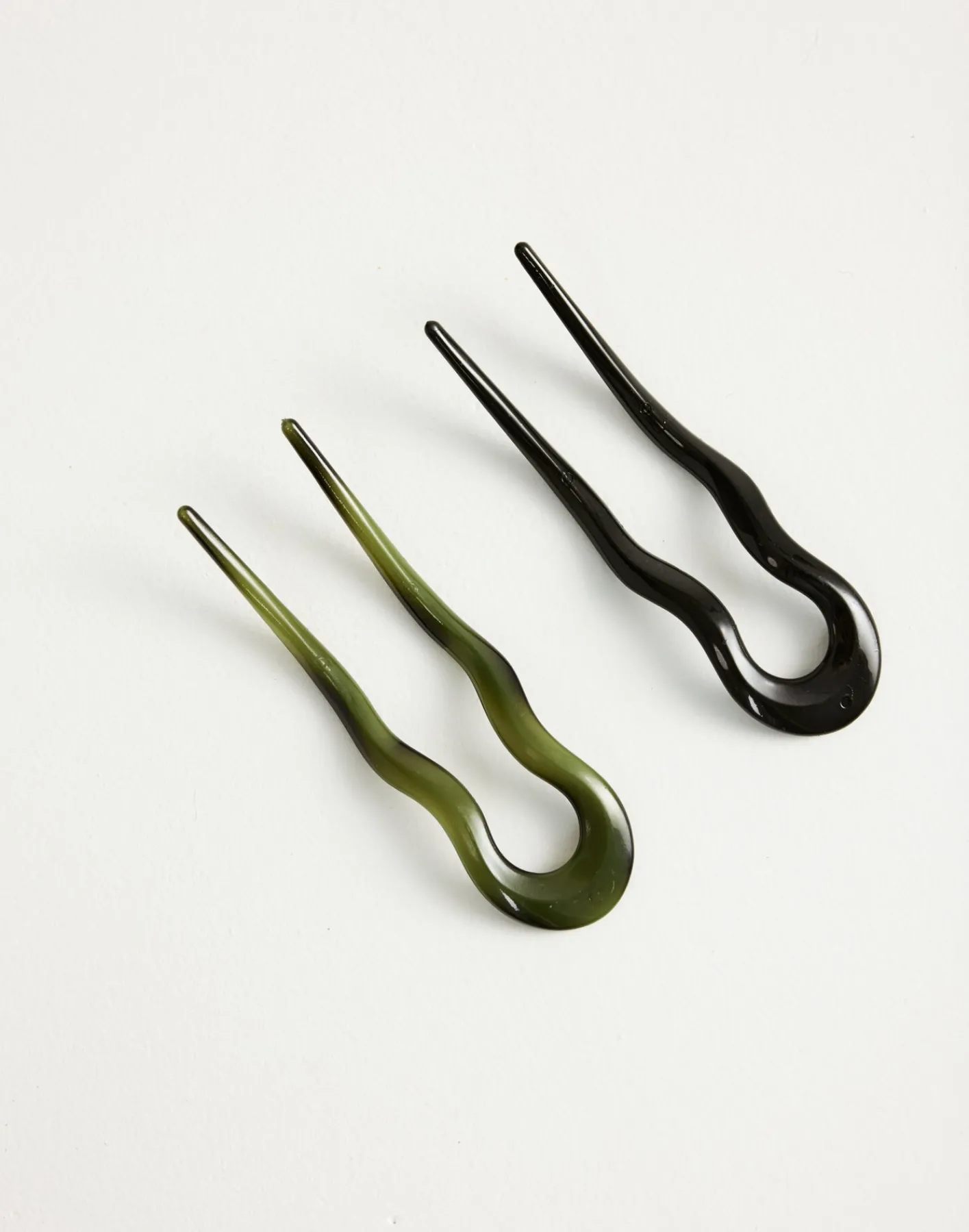 Marie Hair Pin (Black)*CHARCOAL Outlet