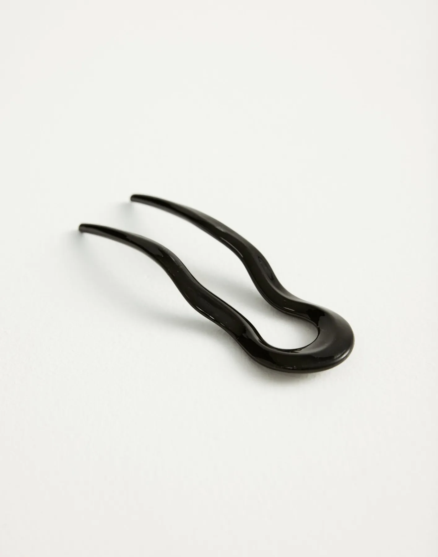 Marie Hair Pin (Black)*CHARCOAL Outlet