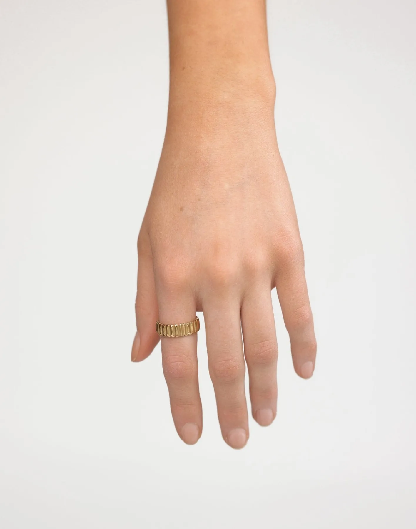 Martin Ring (Gold)*CHARCOAL Online