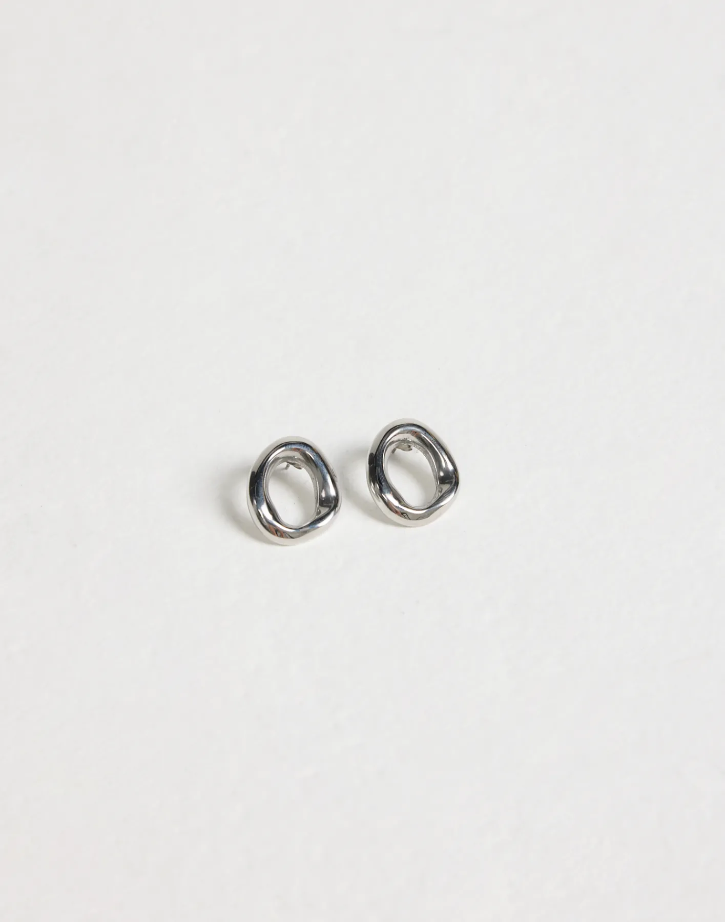 Rada Earrings (Silver)*CHARCOAL CLOTHING Clearance