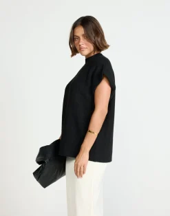 Riley Vest (Black)*CHARCOAL Clearance