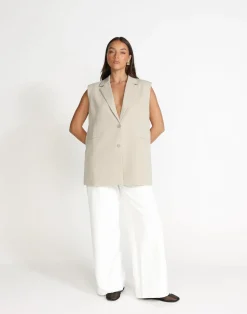 Rory Vest (Beige)*CHARCOAL Best