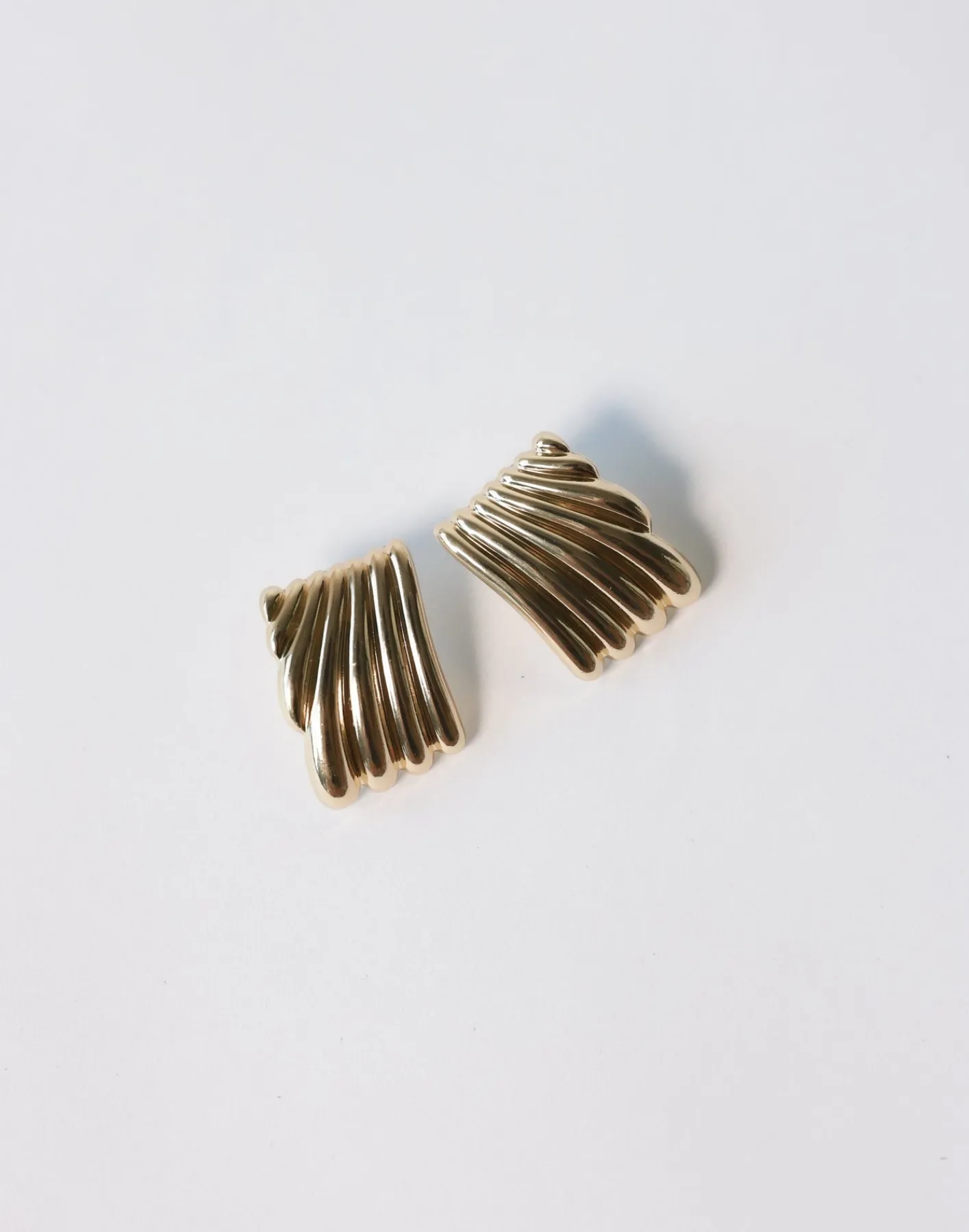 Sikora Earrings (Gold)*CHARCOAL Hot