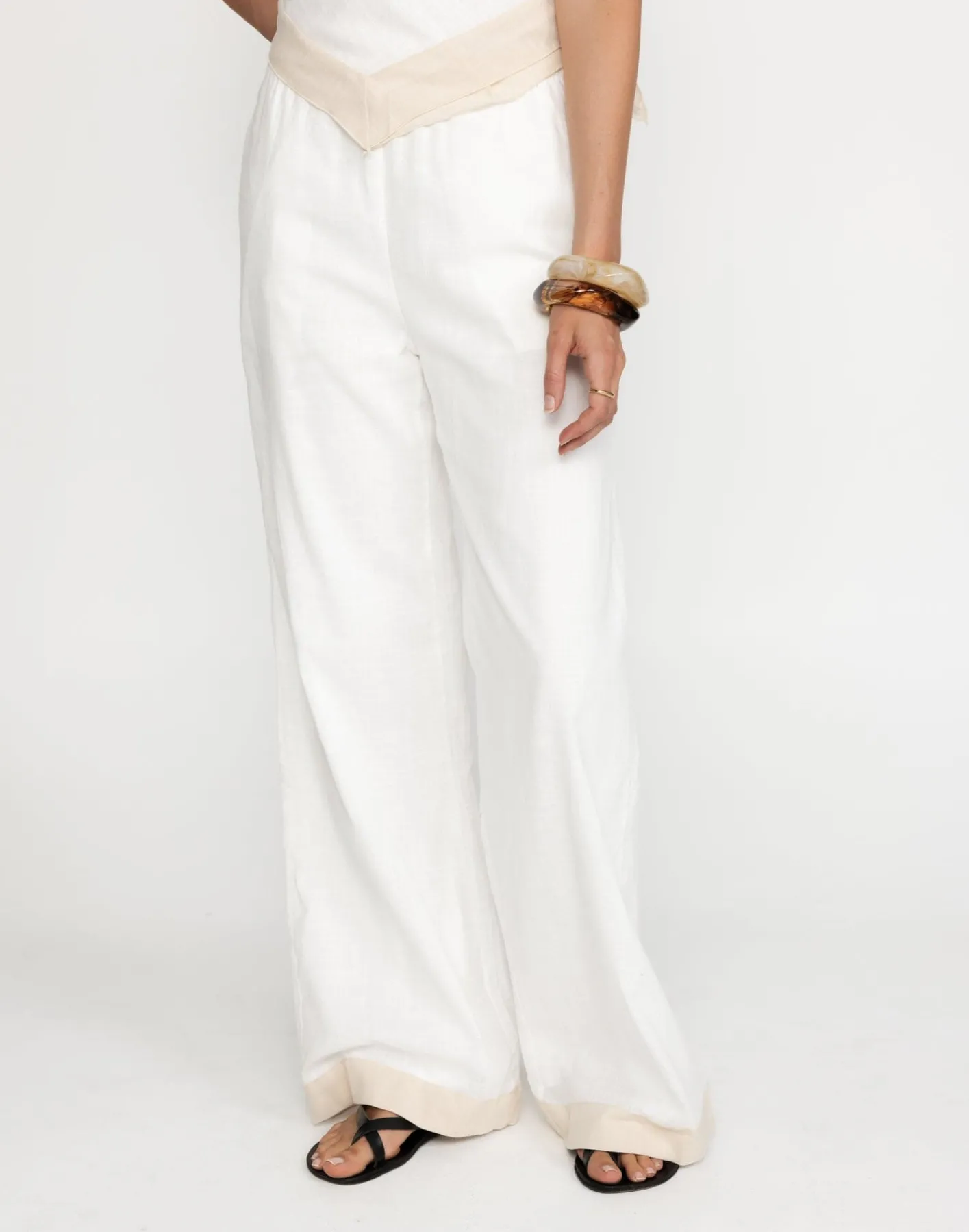 Suzy Pants (White)*CHARCOAL Best