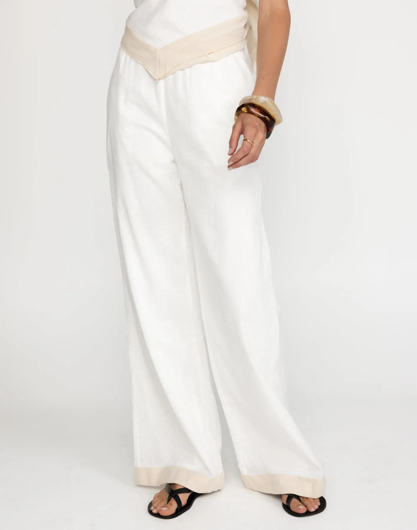 Suzy Pants (White)*CHARCOAL Best